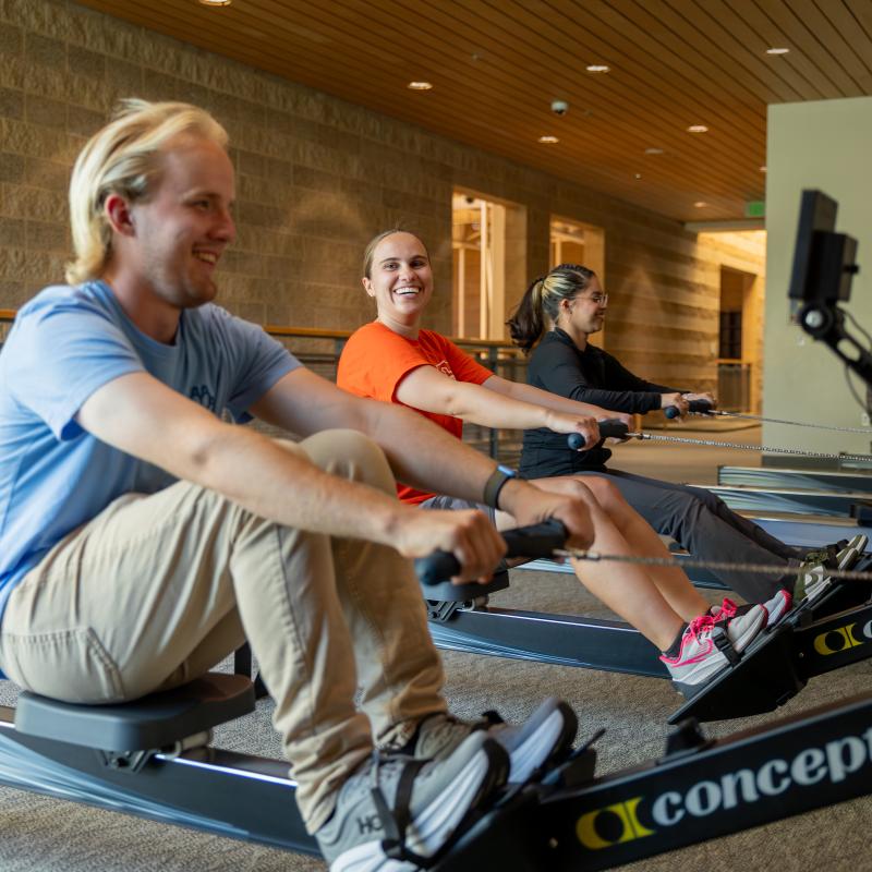 Students working out together at the rec center