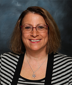 Headshot Lynn Cominsky