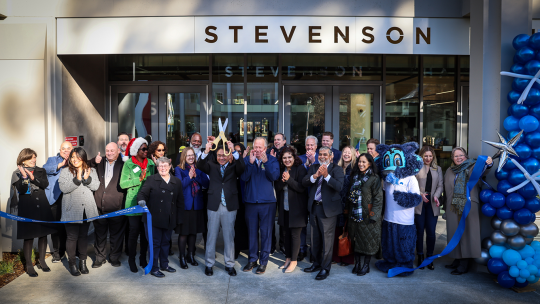 President Mike Lee cuts the ribbion to the newly renovated Stevenson Hall