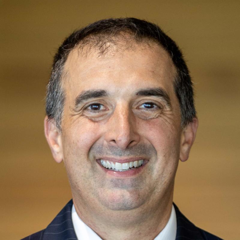 Robert Eyler Headshot